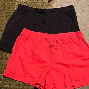 2 pairs Womens Linen shorts Gap Old Navy L